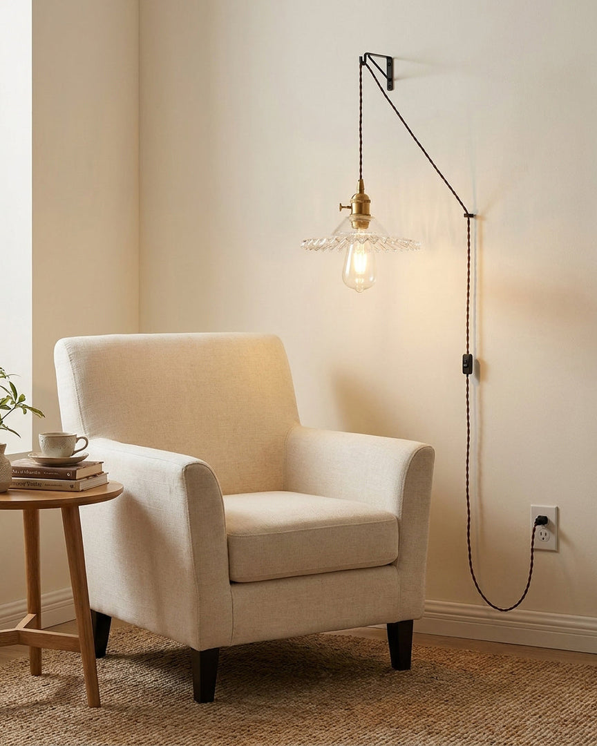 Leafy Gold Metal Glass Plug-In Pendant