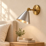 Charger l'image dans la visionneuse de galerie, Aluminum +GoldSocket scene