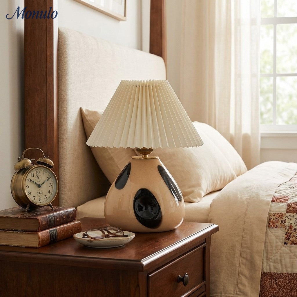 Lampe de table plissée en tissu minimaliste Undara - Éclairage nordique moderne pour bureau à domicile et tables d'appoint