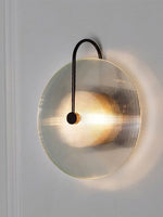 Bild in der Galerieansicht laden, Moderne Glas-Wandleuchte – Gerippte Glasleuchte mit Scheiben-Wandhalterung
