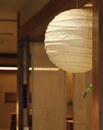 Charger l'image dans la visionneuse de galerie, Bamboo Ribbed Mulberry Paper Swag Pendant