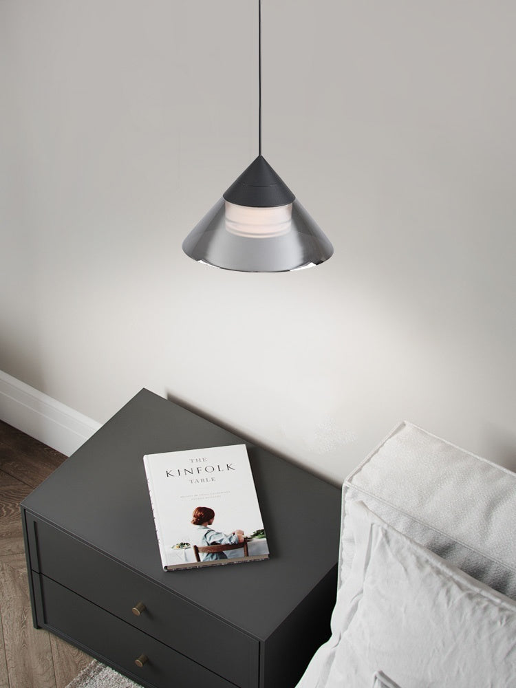 Kegelglas Pendelleuchte – Modernes konisches Design für Küchen- und Essbereiche