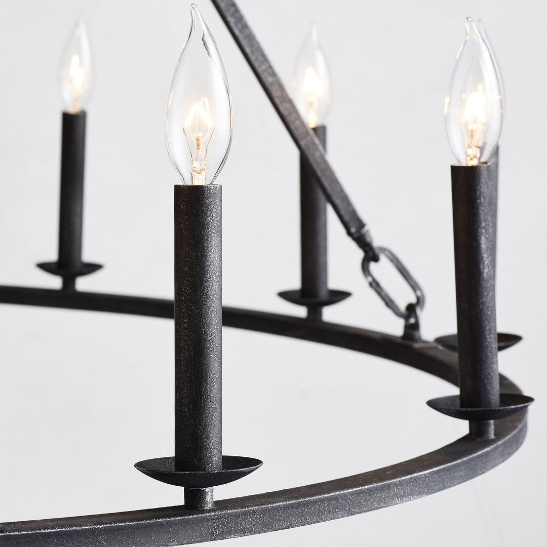 Lámpara de araña con forma de rueda de carro de Rowan Candle - Iluminación rústica con ruedas redondas