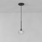 Cargar imagen en el visor de la Galería, Lámpara colgante Selvion con forma de globo escultural: moderna lámpara colgante de cristal con un diseño elegante.
