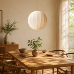 Bild in Gallery-Viewer laden, Handgefertigte Kugel-Pendelleuchte mit Holzrosette