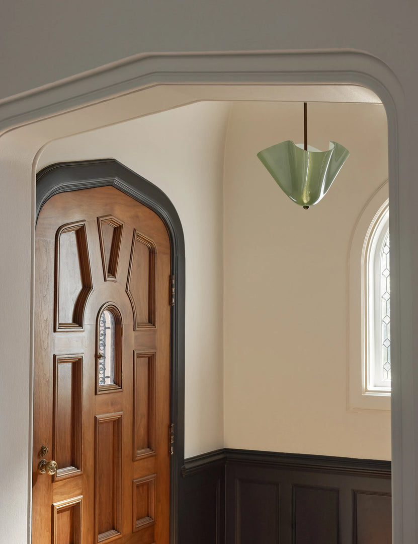 Bellina Radner Pendant Light – Sleek Glass Shade with Gentle Curves for Living Room, Bedroom and Dining Area