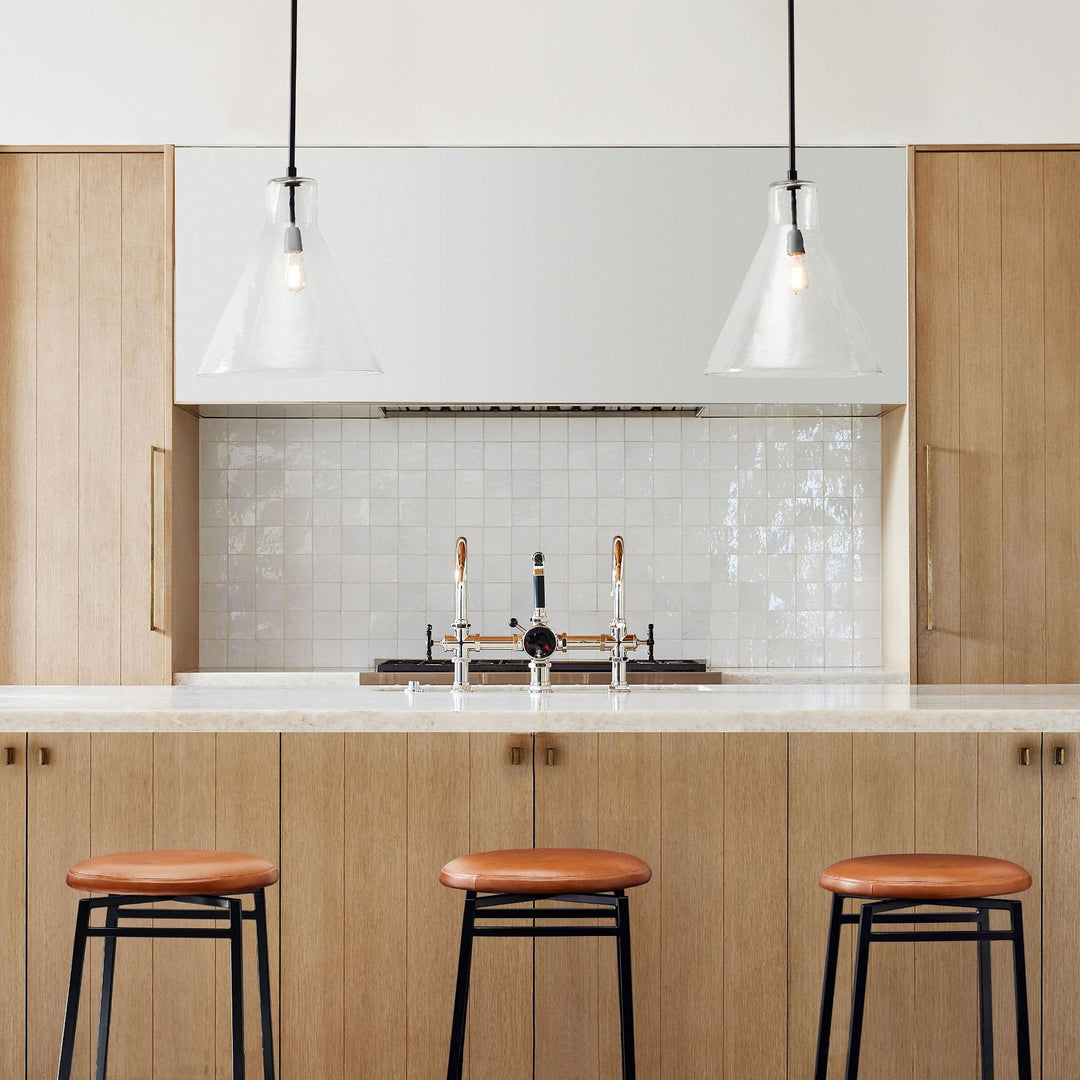 Colección de lámparas colgantes de cristal Glavira: vidrio reciclado para la cocina