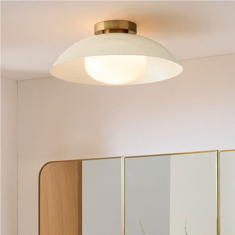 Lámpara de techo empotrada Elorina de vidrio y metal: una elegante luminaria para espacios modernos
