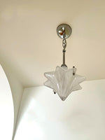 Cargar imagen en el visor de la Galería, Lámpara colgante Art Déco Star de cristal esmerilado con estilo geométrico - Astris Elara 
