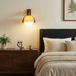 Charger l'image dans la visionneuse de galerie, Applique murale Sunset Vintage Modern – Lampe à double abat-jour de la série Sunset avec base texturée en bois