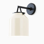 Cargar imagen en el visor de la Galería, Aplique de pared minimalista para exterior Hanton: aplique industrial de metal mate para espacios modernos
