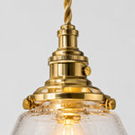Bild in Gallery-Viewer laden, Bubble glass pendant brass hardware close-up