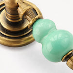 Cargar imagen en el visor de la Galería, Ceramic cabinet handle detail and size view