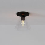 Cargar imagen en el visor de la Galería, Lámpara de techo Conica Cone Flush Mount: lámpara de techo de cristal para espacios modernos

