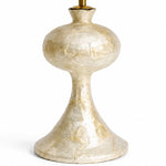 Cargar imagen en el visor de la Galería, Close view of the capiz shell table lamp base texture