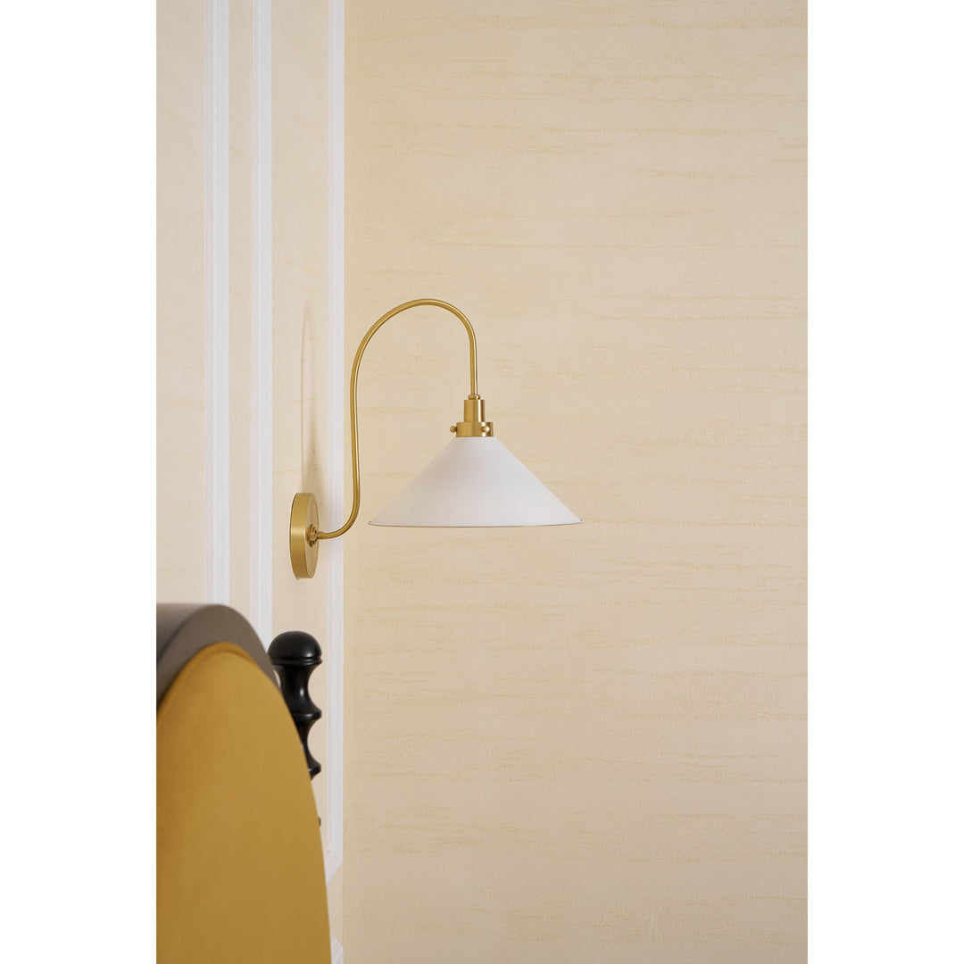 Applique murale vintage contemporaine avec structure courbée pour chambre, salon et couloir