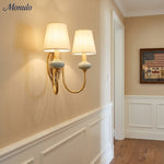 Cargar imagen en el visor de la Galería, Aplique de pared Rowan Classic con pantalla de tela – Lámpara de pared de cerámica para pasillo o dormitorio