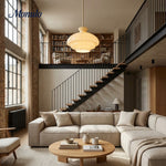 Charger l'image dans la visionneuse de galerie, Lampe suspendue en verre sculptural Cirren - Luminaire décoratif moderne pour espaces de vie