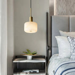 Bild in Gallery-Viewer laden, Velia Eichel Alabaster Minimalistische Pendelleuchte