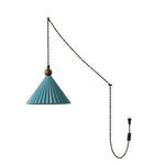 Charger l'image dans la visionneuse de galerie, Pleated Ceramic Plug-In Swag Pendant