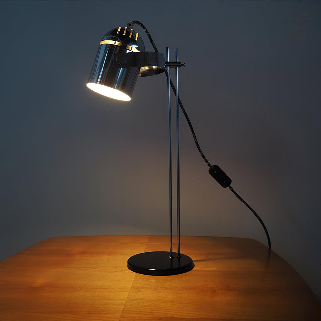 Adjusta Hebbare Schreibtischlampe