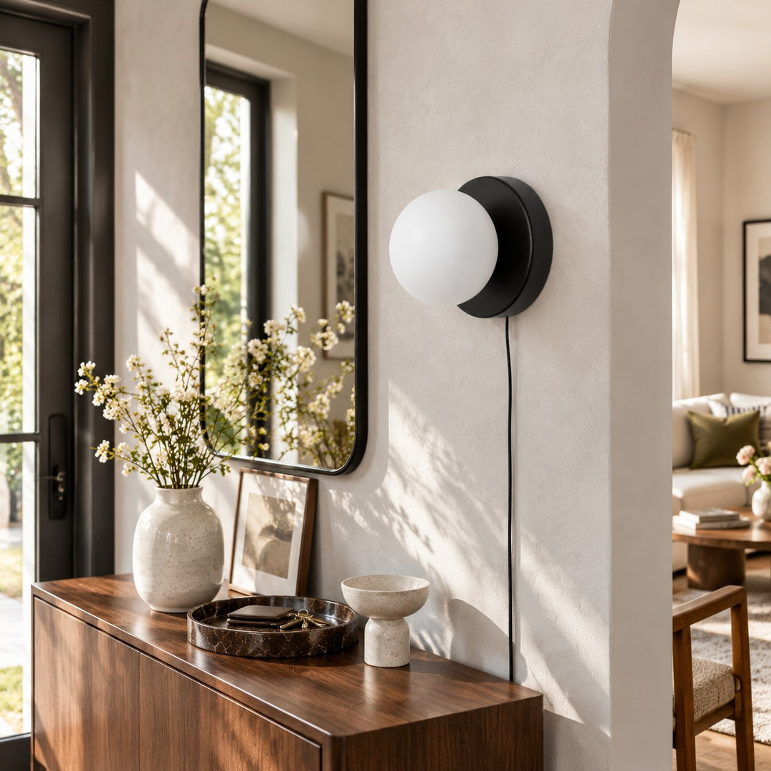 Nuvol Glass Plug-In Wall Light