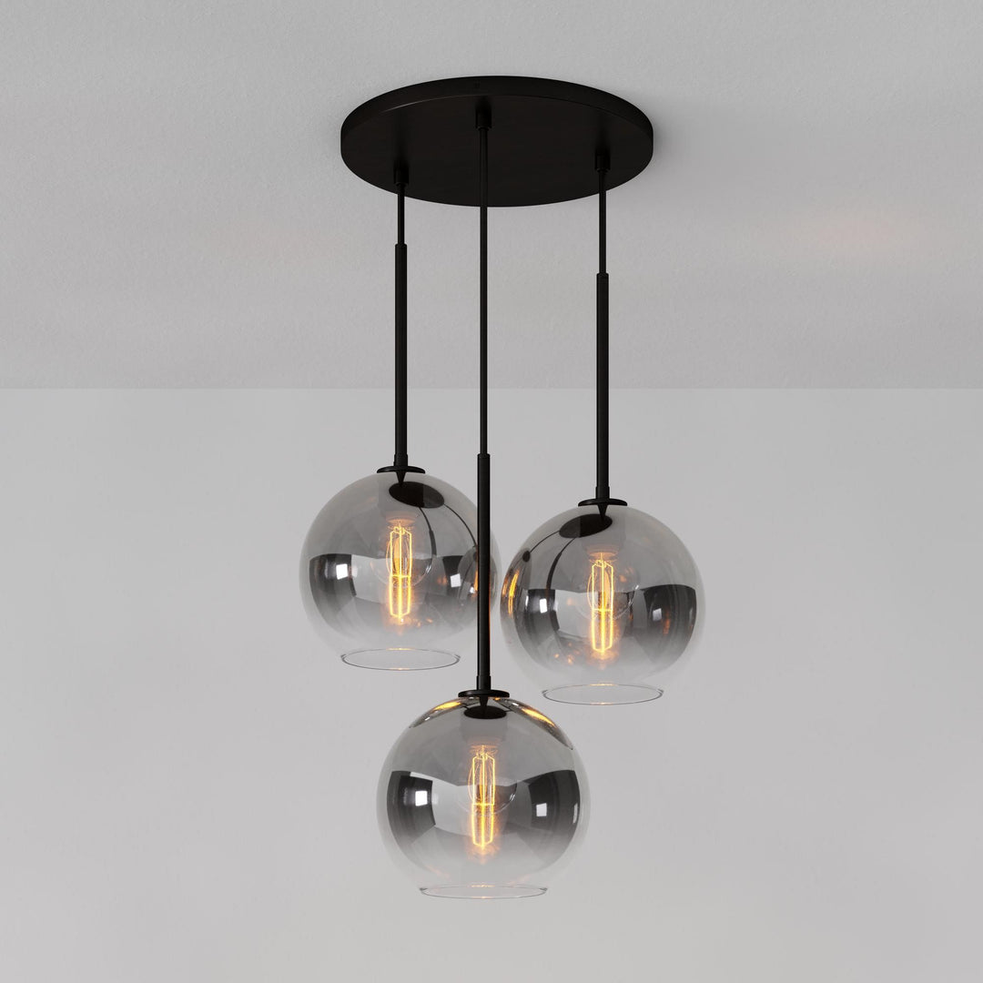 Lámpara de araña minimalista de cristal Selvion: luminaria escultural de vidrio artesanal