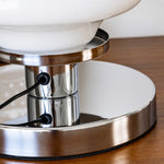 Bild in Gallery-Viewer laden, Chrome base and power cord detail on Bauhaus table lamp
