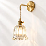 Cargar imagen en el visor de la Galería, Japanese Ruffle Glass Wall Lamp