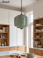 Bild in Gallery-Viewer laden, American Vintage Cremeglas-Schirm geformt Eloise Kronleuchter