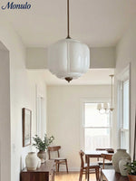 Bild in Gallery-Viewer laden, American Vintage Cremeglas-Schirm geformt Eloise Kronleuchter