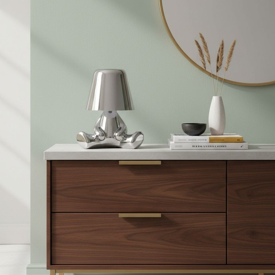 Aurabrova Wiederaufladbare Tischlampe in Menschenform – Moderne Aluminiumlampe für das Wohnzimmer