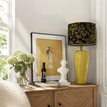 Cargar imagen en el visor de la Galería, Ceramic table lamp with floral shade