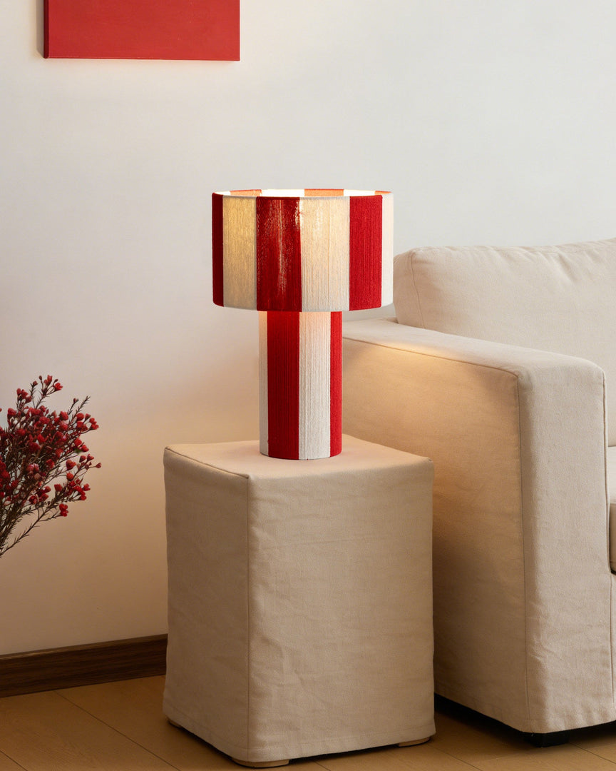 Luz de mesa Strivelle