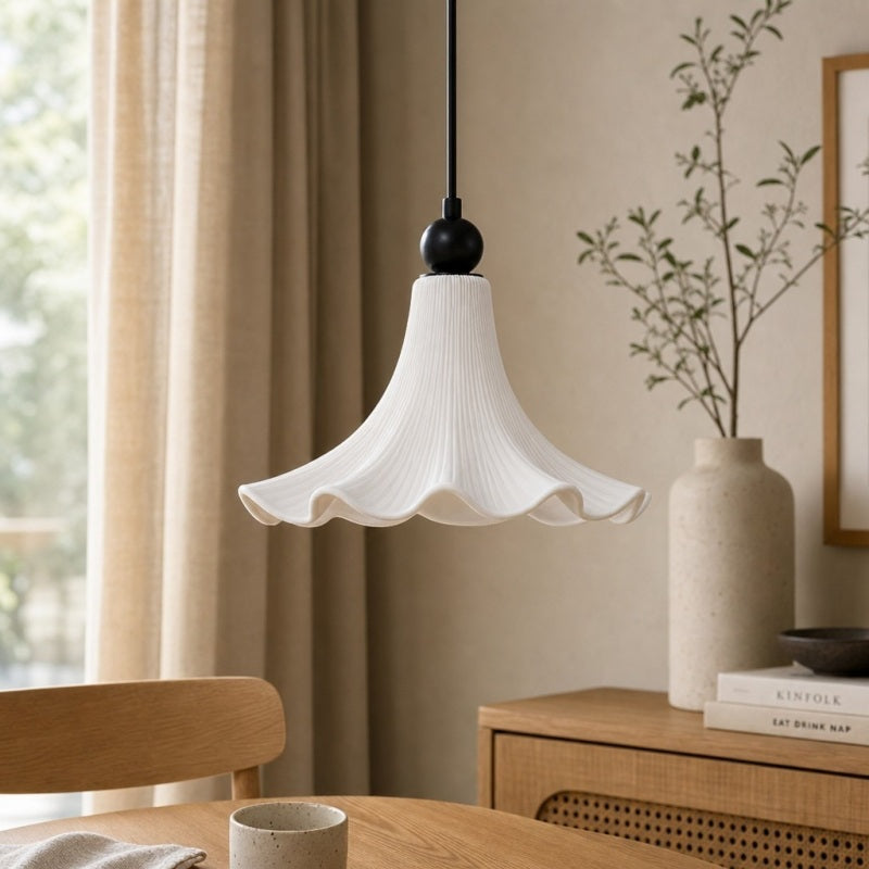 Cazelle French Vintage Flower Pendant Light – Retro Floral Hanging Lamp for Bedroom and Entryway