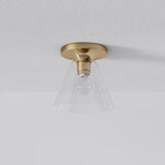 Cargar imagen en el visor de la Galería, Lámpara de techo Conica Cone Flush Mount: lámpara de techo de cristal para espacios modernos
