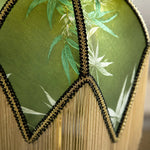 Bild in Gallery-Viewer laden, Green fabric lampshade detail