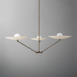 Charger l&#39;image dans la visionneuse de galerie, Lustre Curva en métal et laiton antique - Suspension d&#39;éclairage industriel moderne
