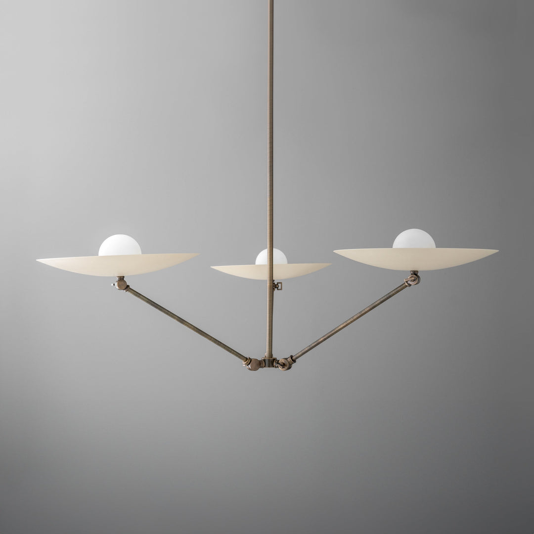 Lustre Curva en métal et laiton antique - Suspension d'éclairage industriel moderne