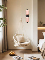 Cargar imagen en el visor de la Galería, Aplique de pared horizontal Eloise de cristal vintage americano con forma de farol
