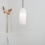 Bild in Gallery-Viewer laden, Nordisch Modern Alabaster Monty Pendelleuchte