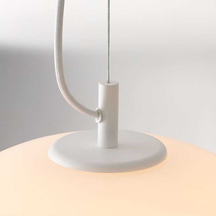 Lámpara colgante minimalista de cristal Lumivelle: diseño regulable en altura