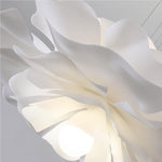 Bild in Gallery-Viewer laden, Sculptural Flower Pendant Lamp