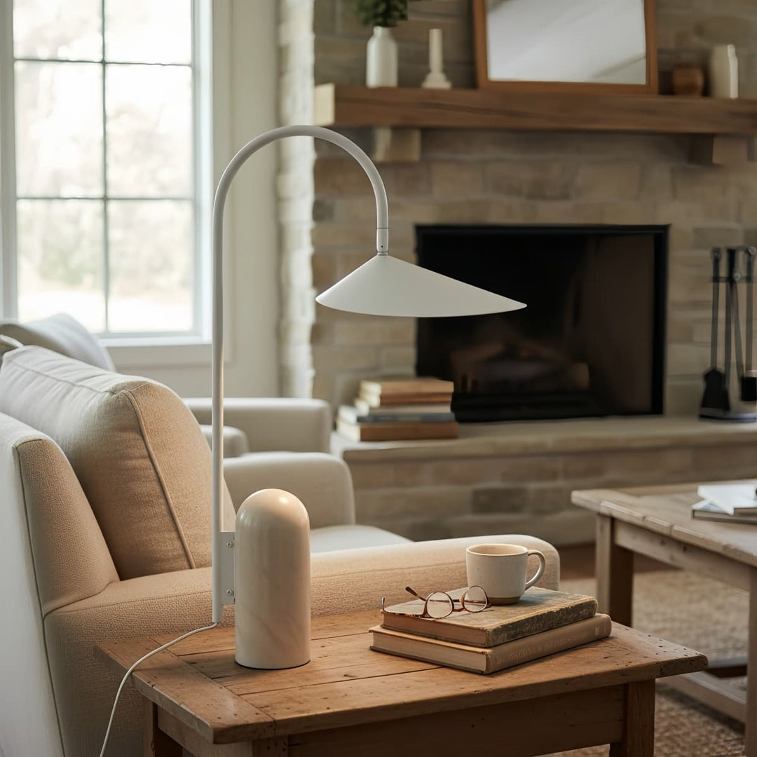 Nulavo Schwenkarm-Blattschirm-Tischlampe – Verstellbares Design für Wohn- und Schlafzimmer