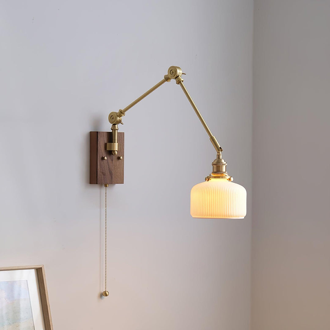 Lámpara de pared de brazo oscilante Elia