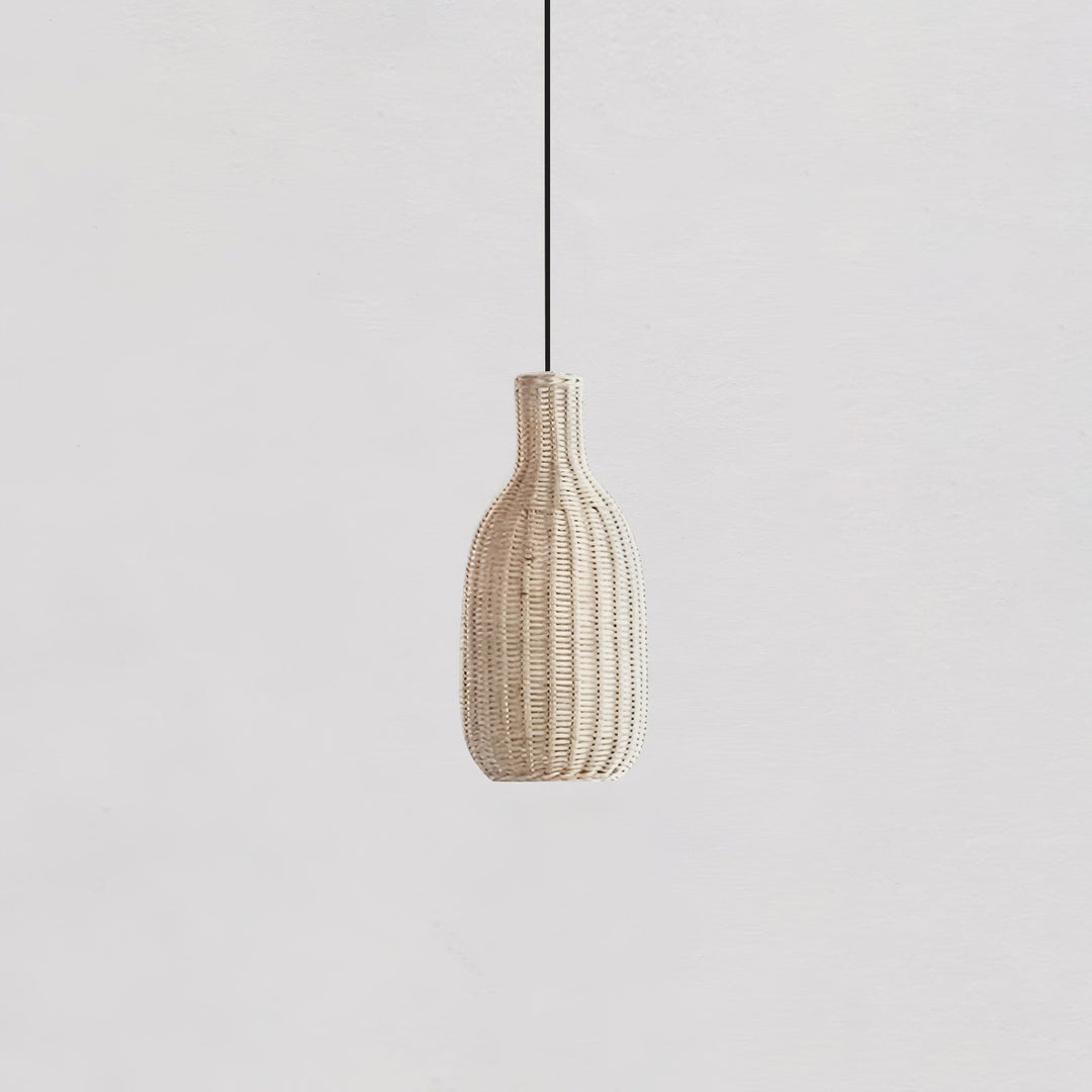 Lampe à suspension vintage en rotin