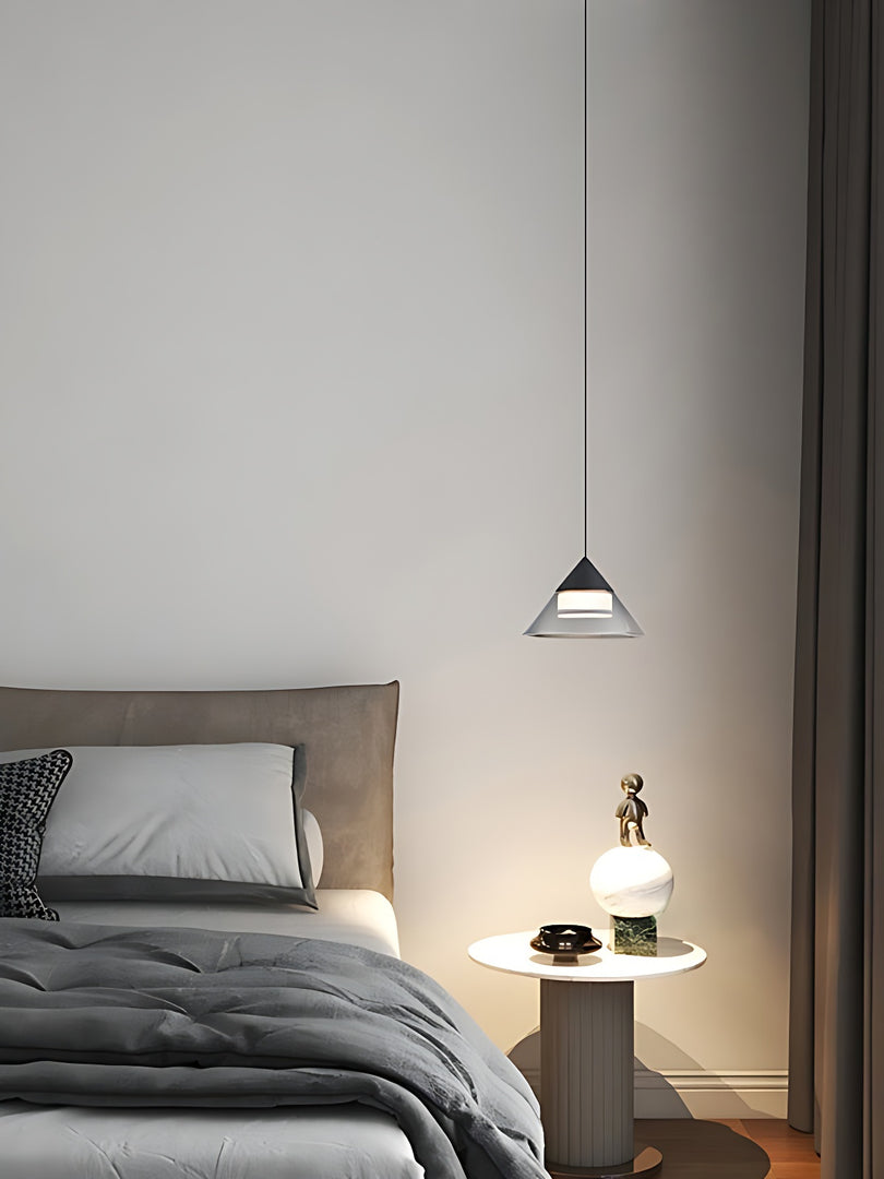 Kegelglas Pendelleuchte – Modernes konisches Design für Küchen- und Essbereiche