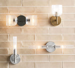 Cargar imagen en el visor de la Galería, Aplique de pared de tubo de vidrio Bravira - Iluminación clásica de tubo de latón acanalado
