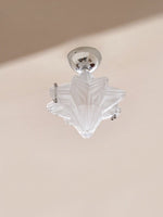 Charger l&#39;image dans la visionneuse de galerie, Plafonnier Art Déco Étoile – Luminaire en verre dépoli pour couloir et entrée – Astris Ceres 
