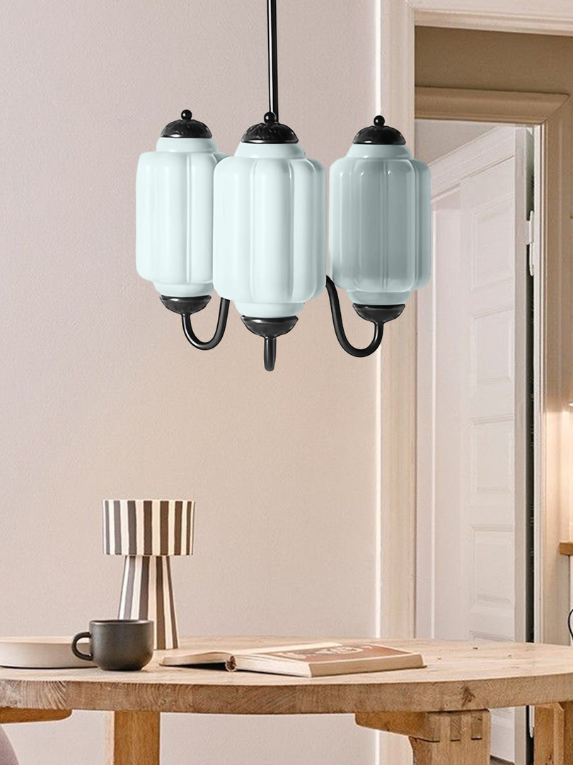 Eloise Kronleuchter – Milchglas-Kronleuchter in einem Vintage-Stil-Finish